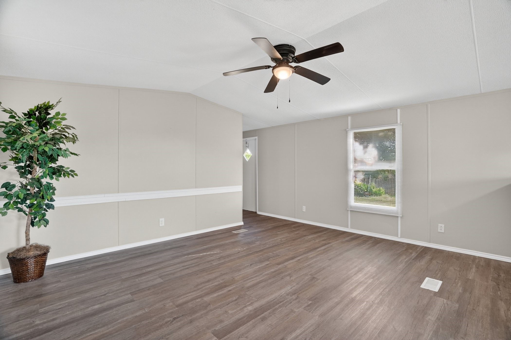 7601 River Run Granbury TX 76049