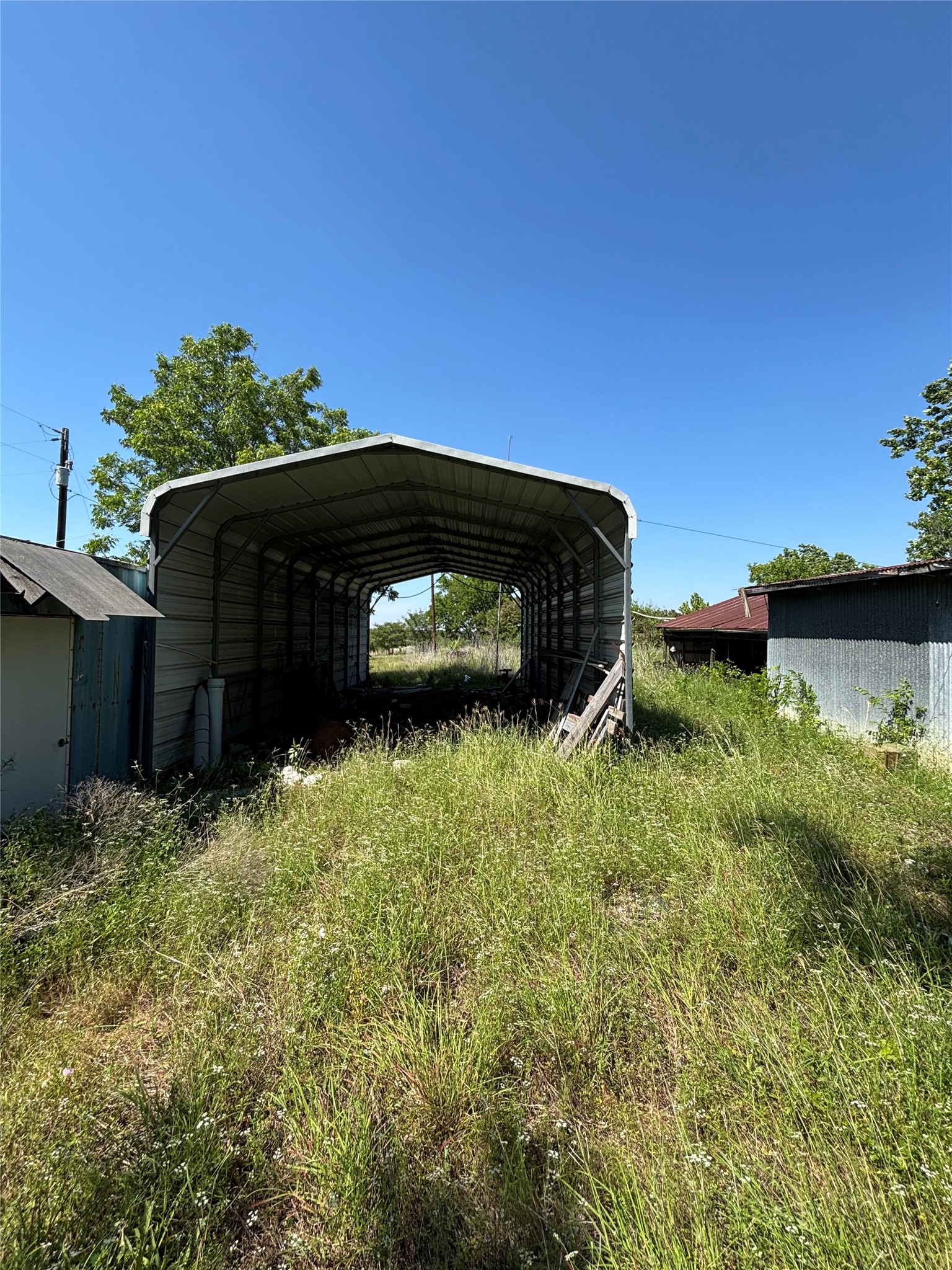 3675 Fm 85 Ennis TX 75119