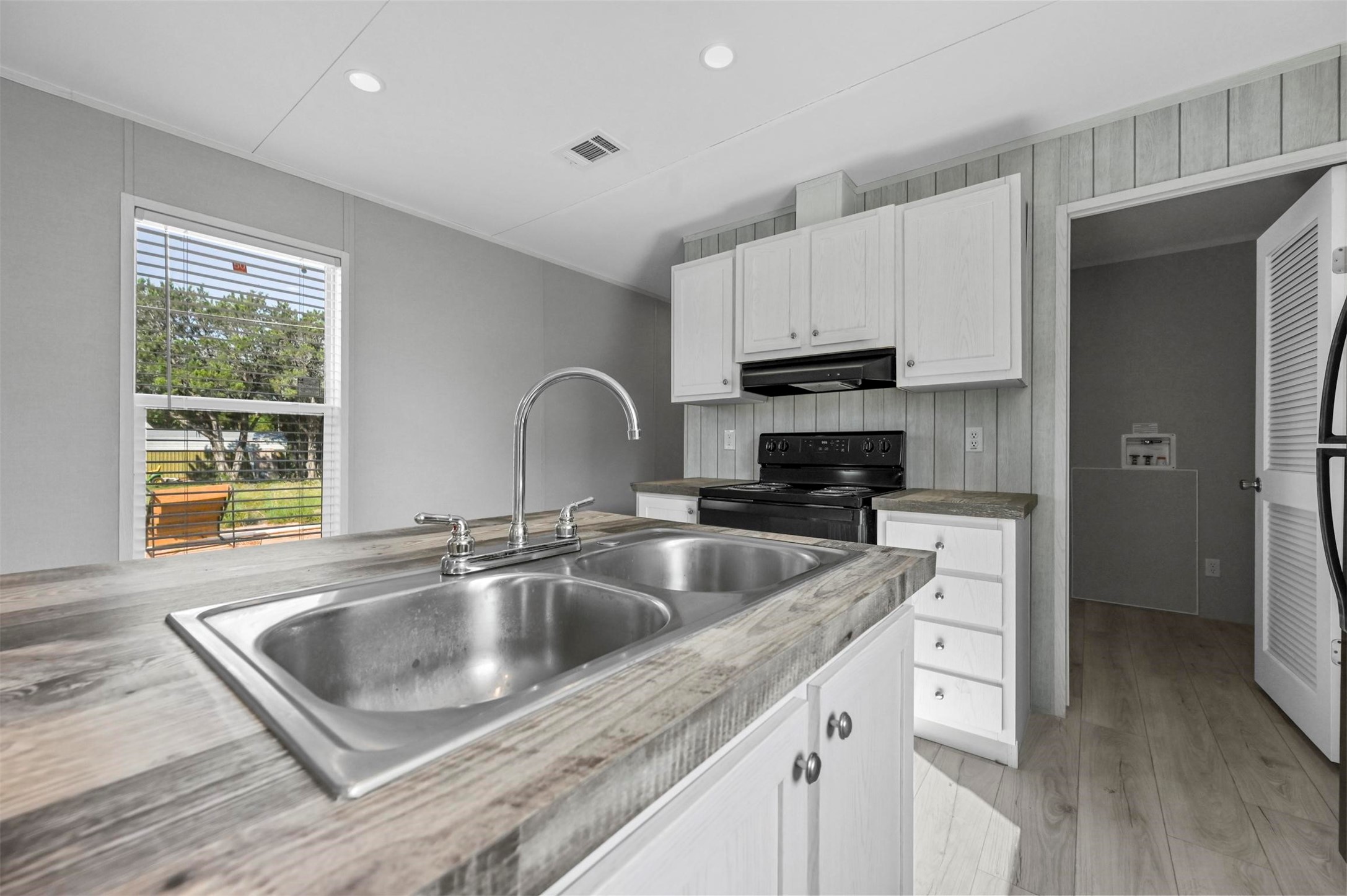 2720 Cypress Street Granbury TX 76048
