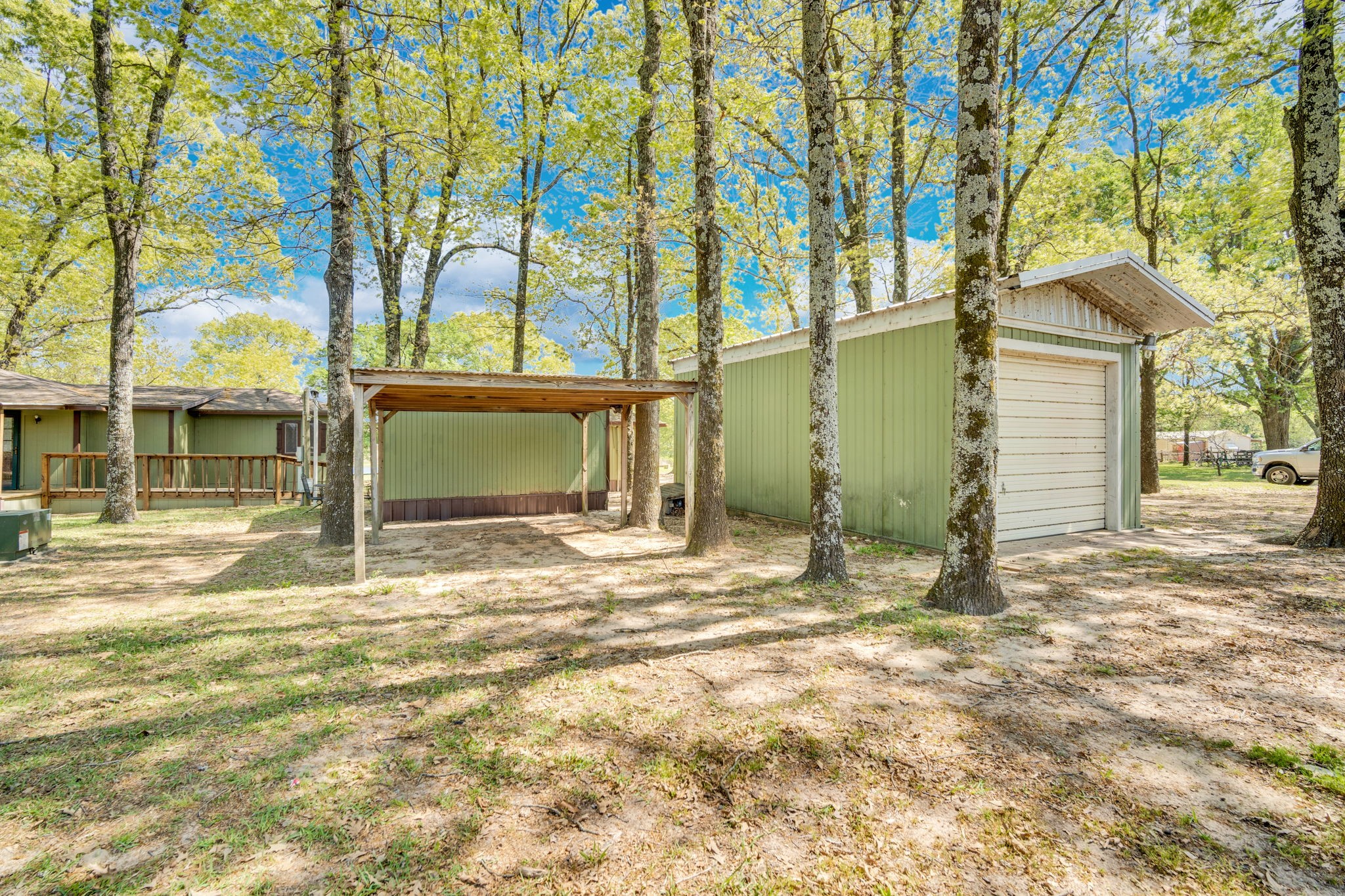 321 Rs County Road 3310 Emory TX 75440