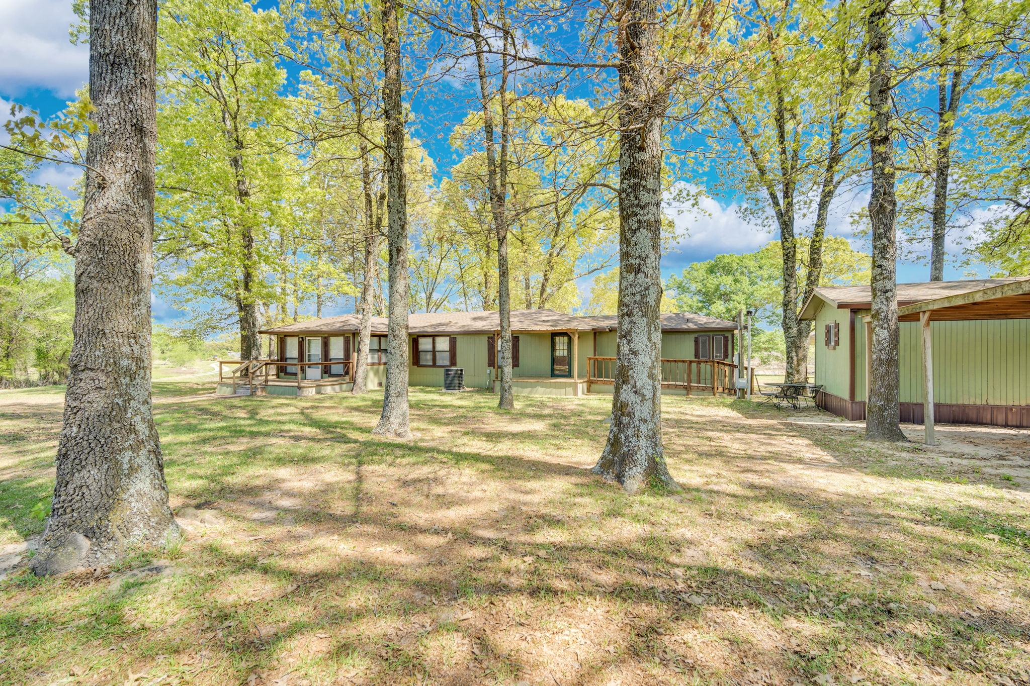 321 Rs County Road 3310 Emory TX 75440