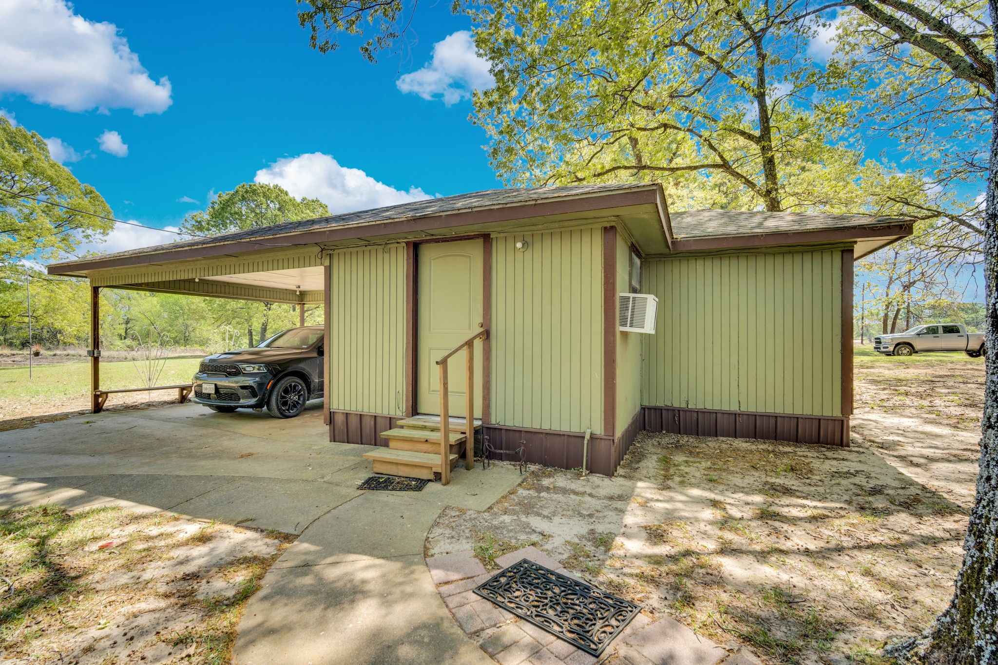 321 Rs County Road 3310 Emory TX 75440