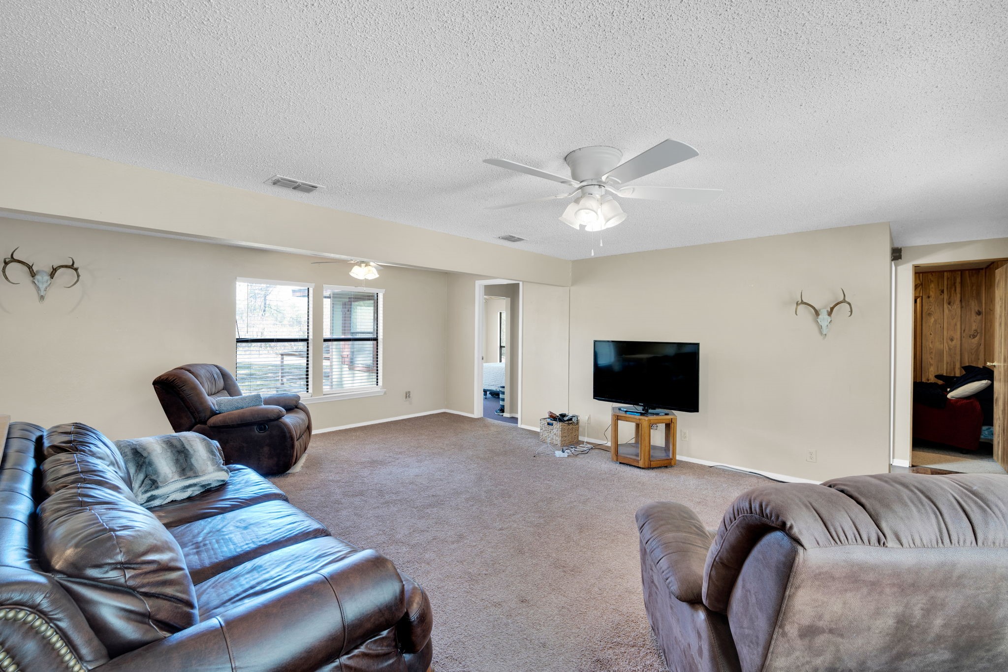321 Rs County Road 3310 Emory TX 75440