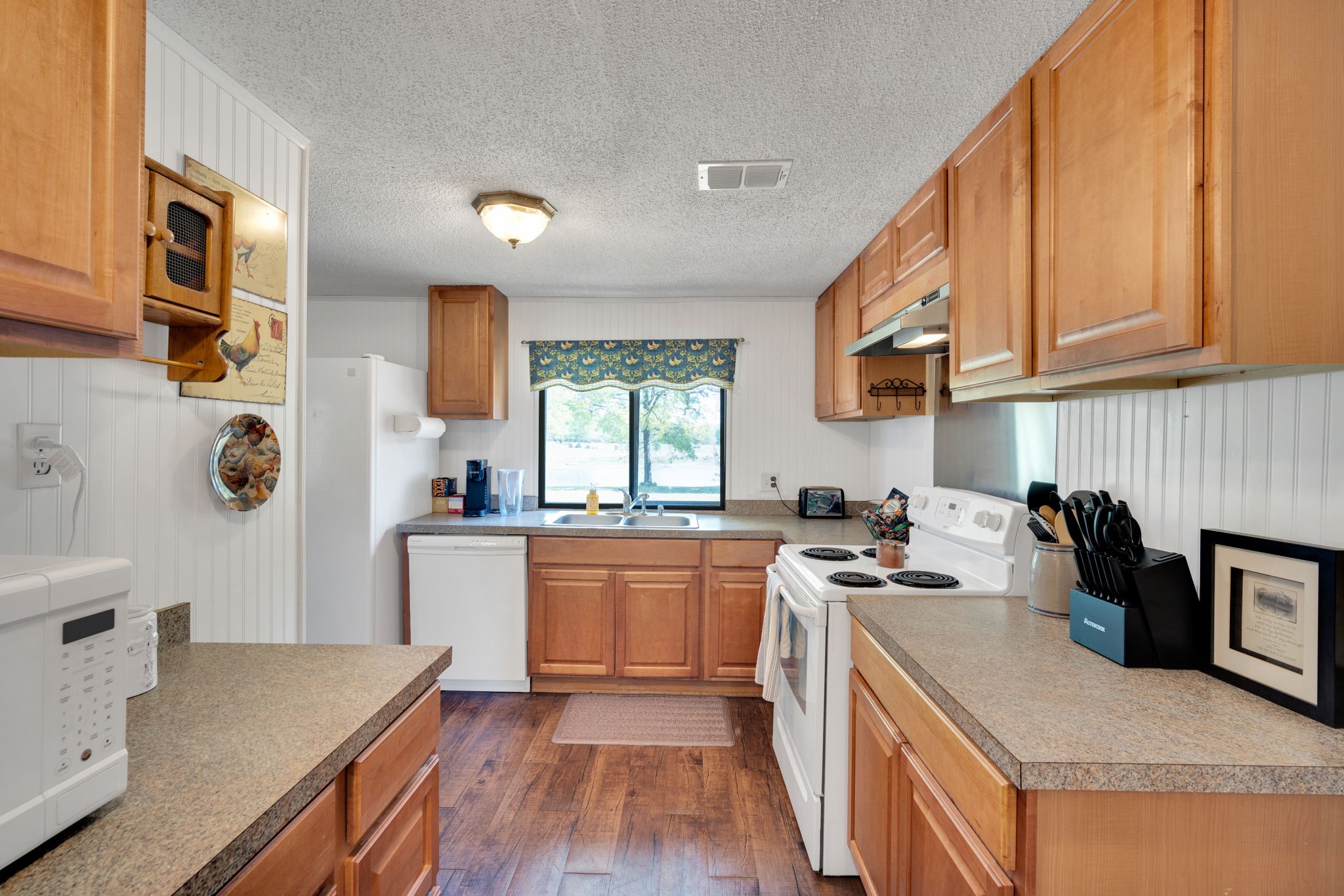 321 Rs County Road 3310 Emory TX 75440