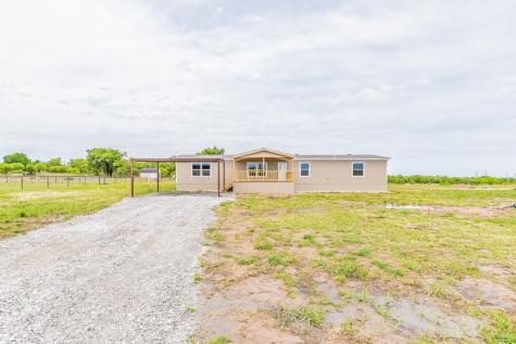 268 Deer Valley Lane Poolville TX 76487
