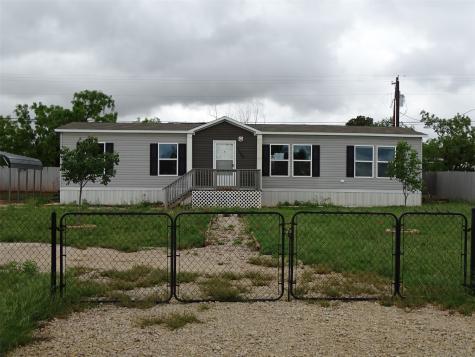 1123 Market Street Tye TX 79563