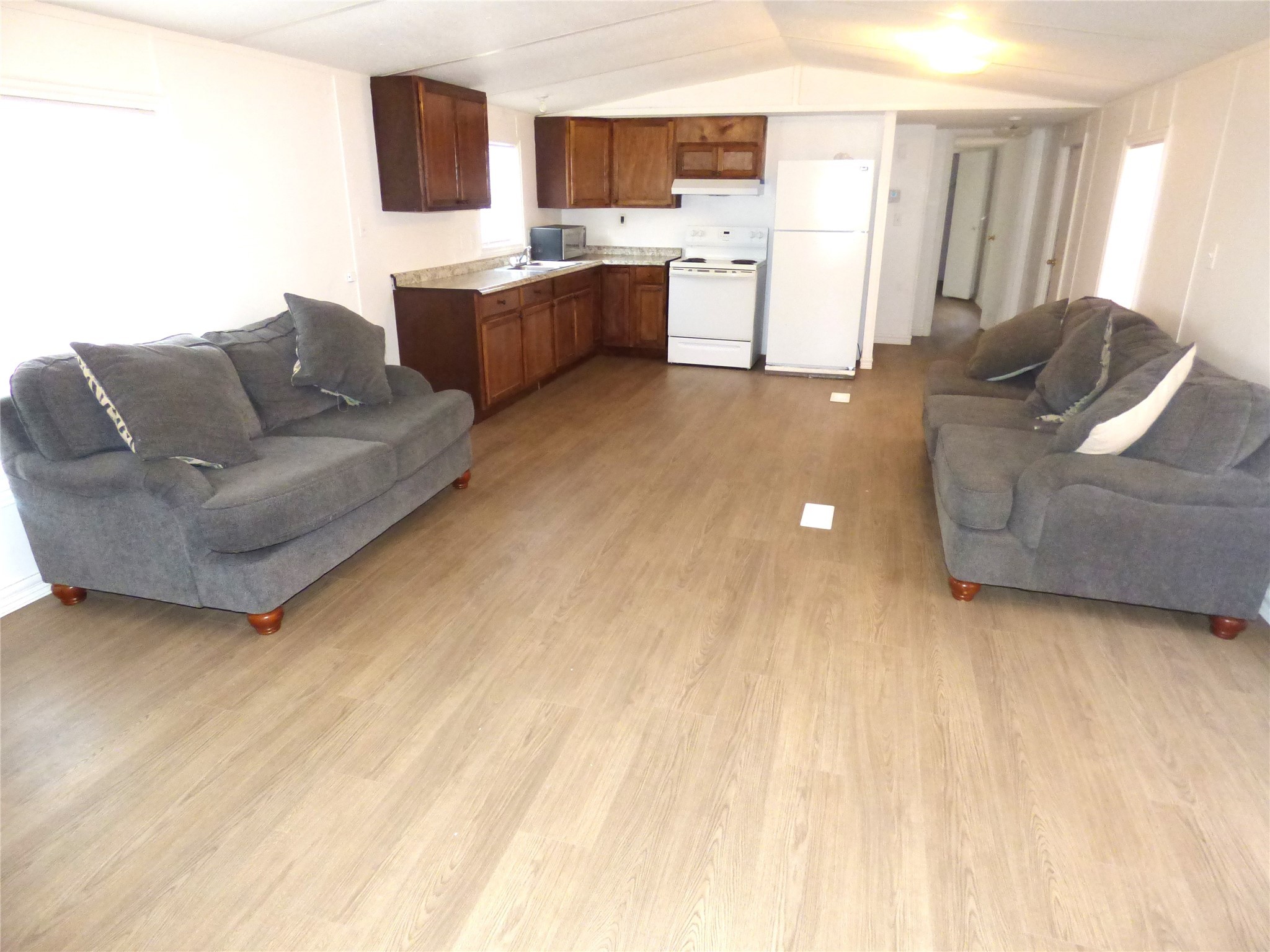 105 E 9th Street Cisco TX 76437