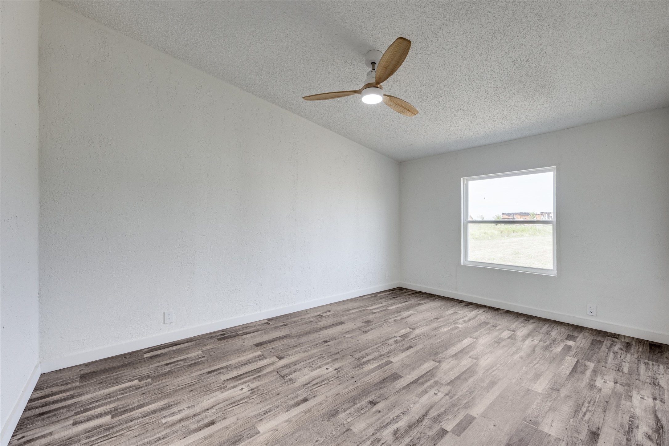 140 Terri Drive Collinsville TX 76233