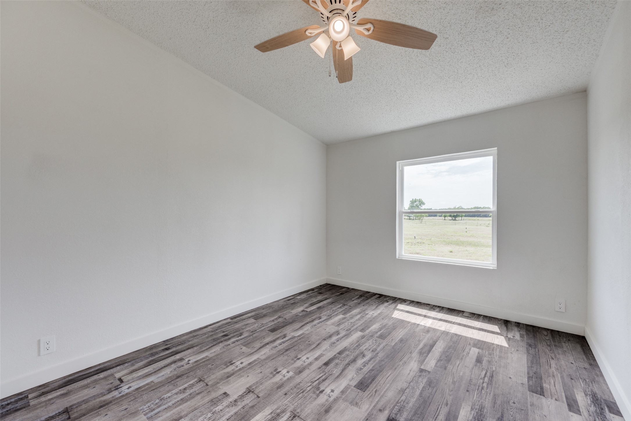 140 Terri Drive Collinsville TX 76233