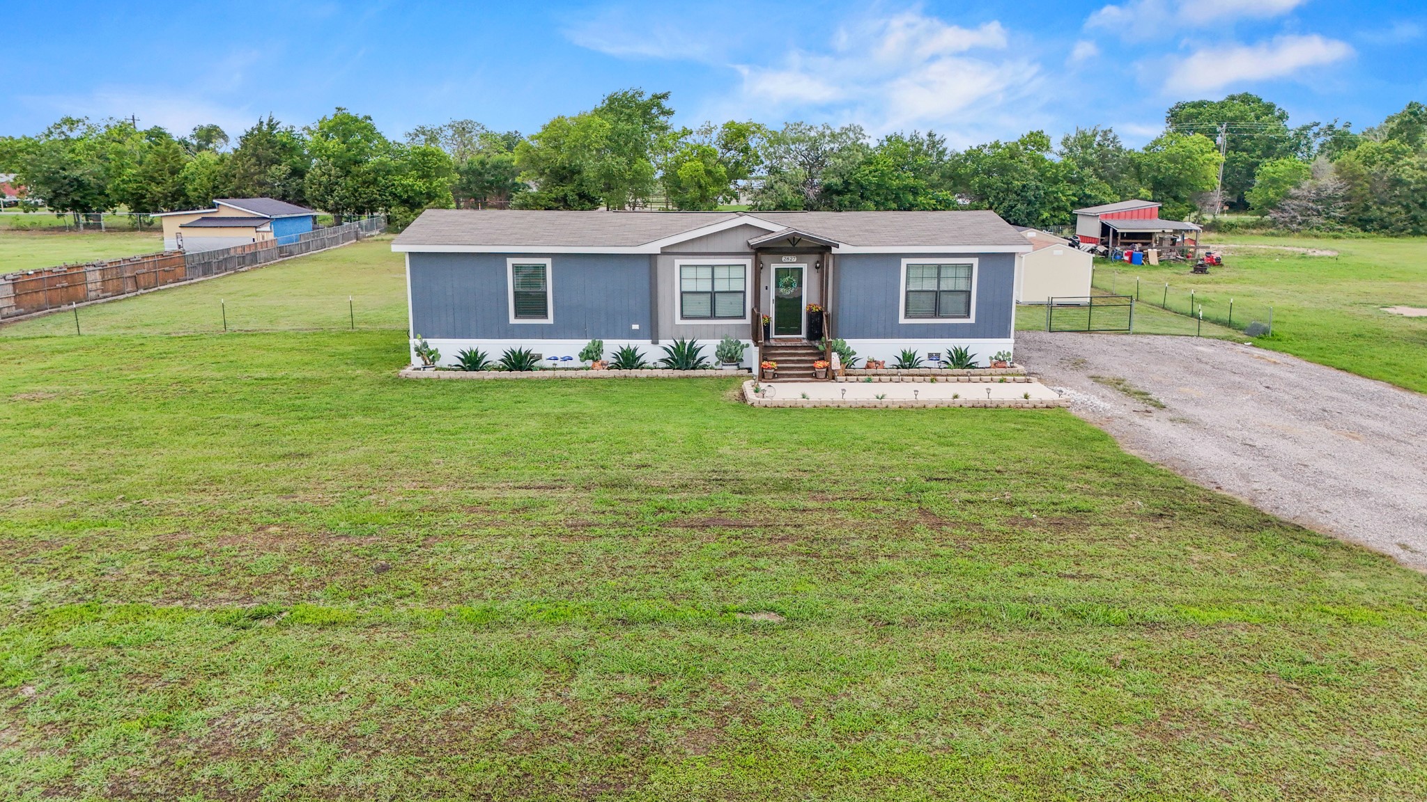 2827 Grays Prairie Lane Scurry TX 75158