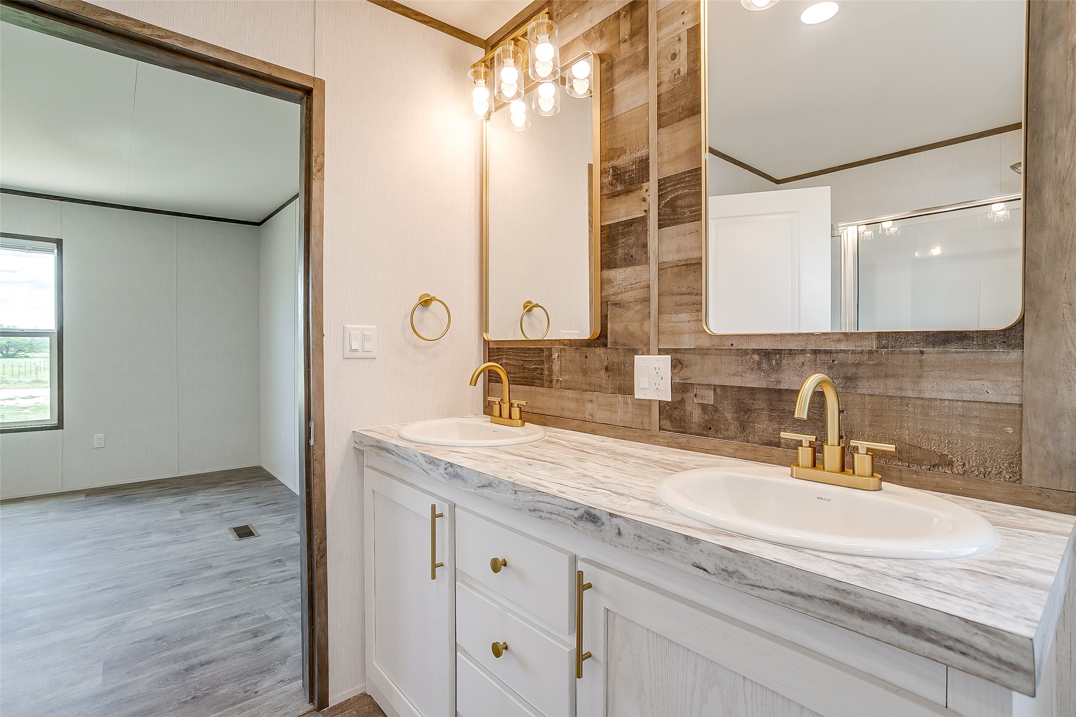 61 Kenzi Drive Mineral Wells TX 76067