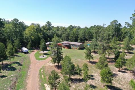 160 An County Road 187 Elkhart TX 75839
