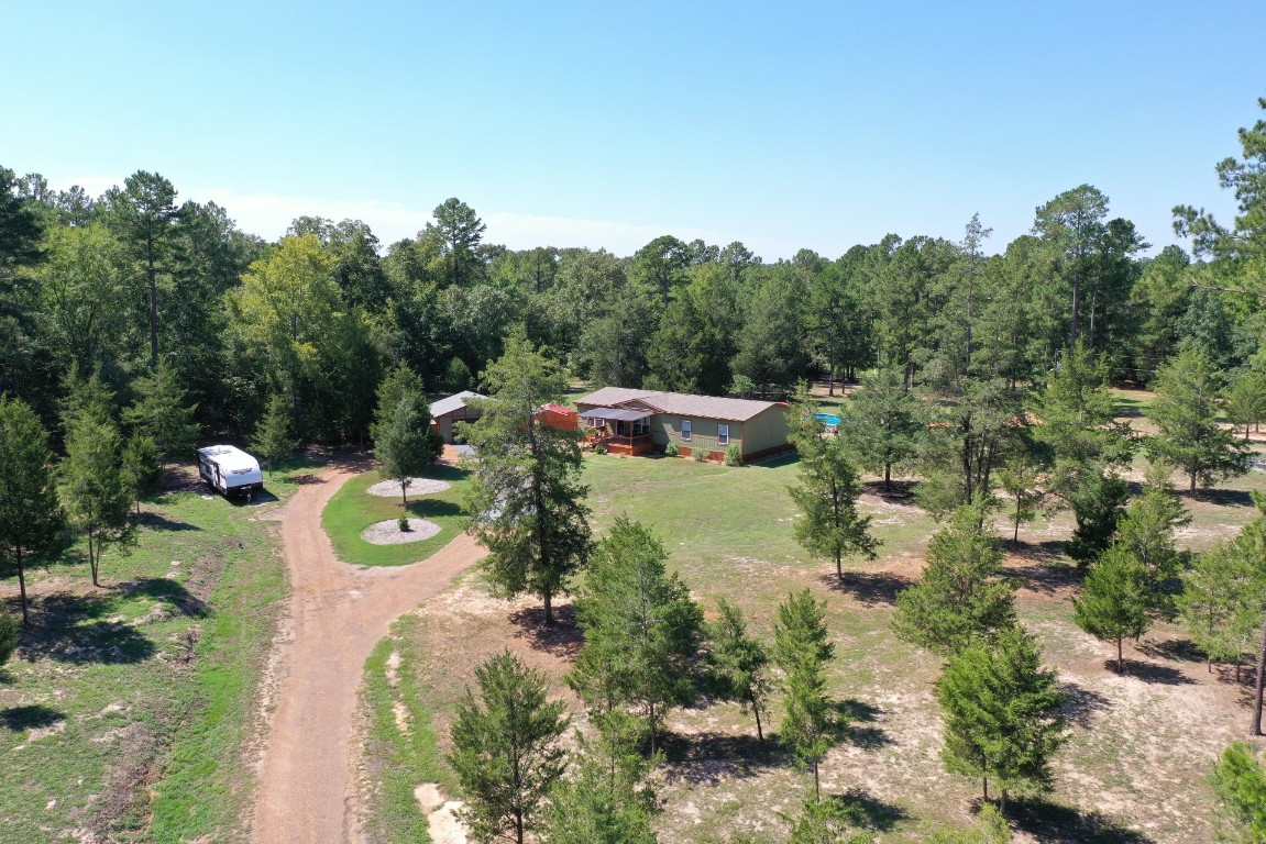 160 An County Road 187 Elkhart TX 75839