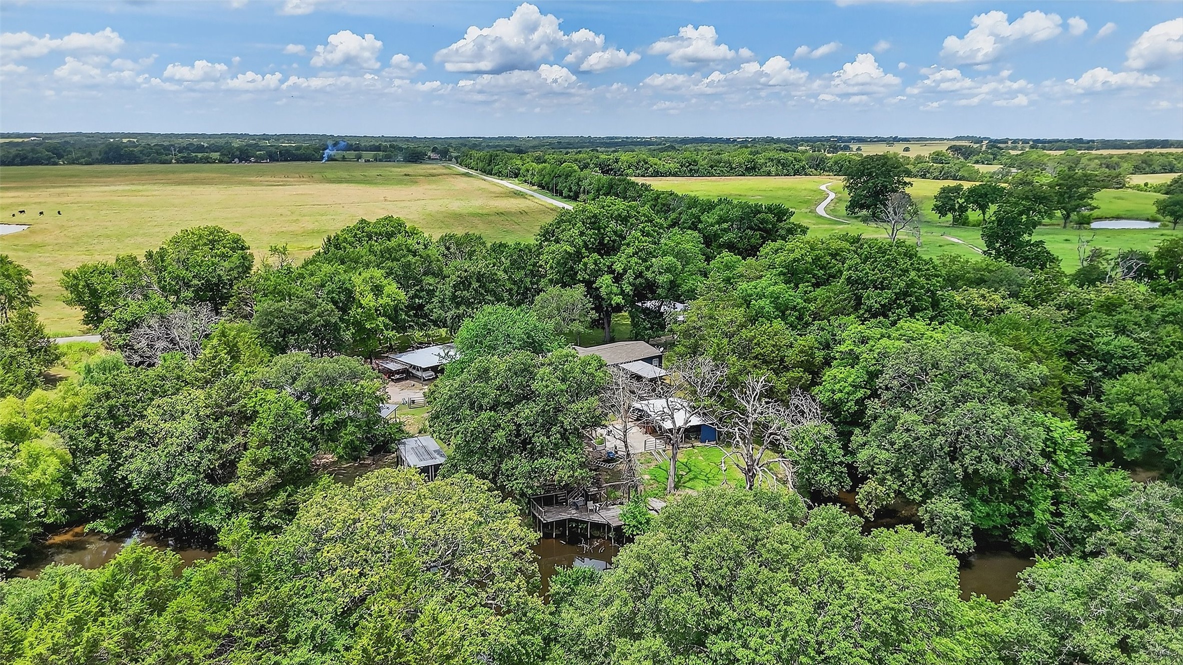 2869 Ranch Road Whitesboro TX 76273