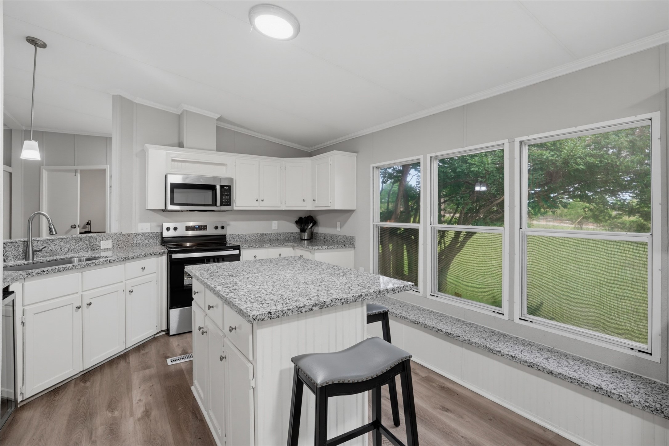 4626 E Renfro Street Alvarado TX 76009
