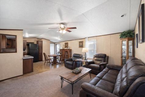 515 S 10th Avenue Teague TX 75860