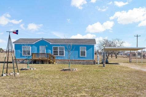 672 County Road 2133 Valley View TX 76272