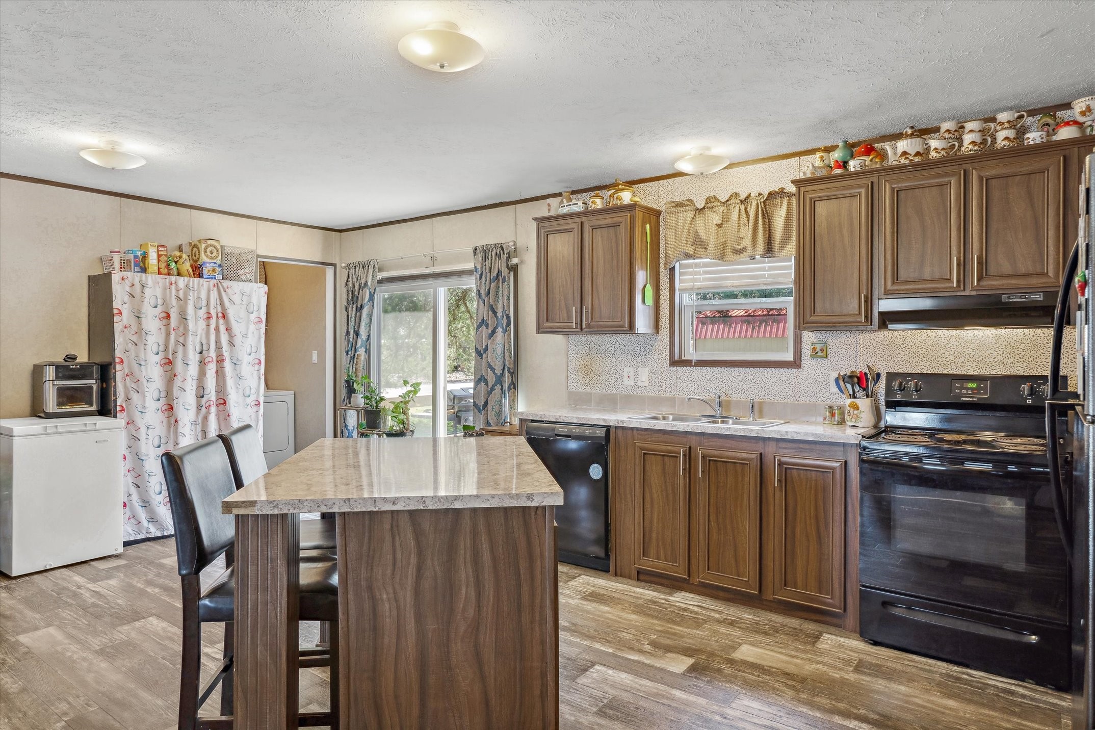 129 E Elm Drive Murchison TX 75778