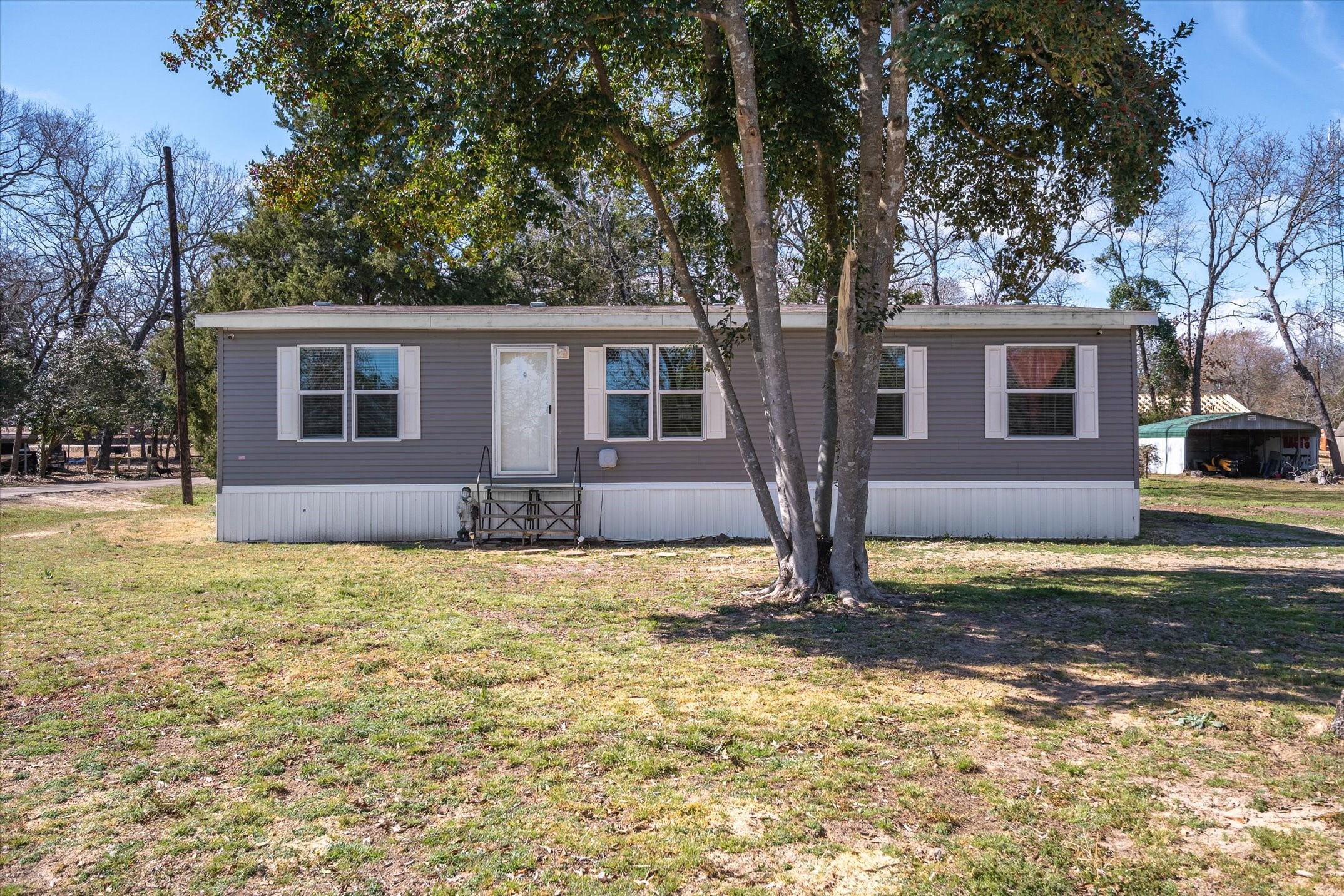 129 E Elm Drive Murchison TX 75778
