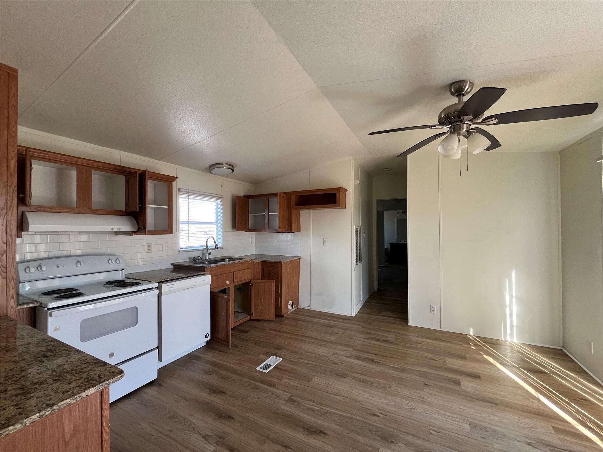 8514 County Road 623 Blue Ridge TX 75424