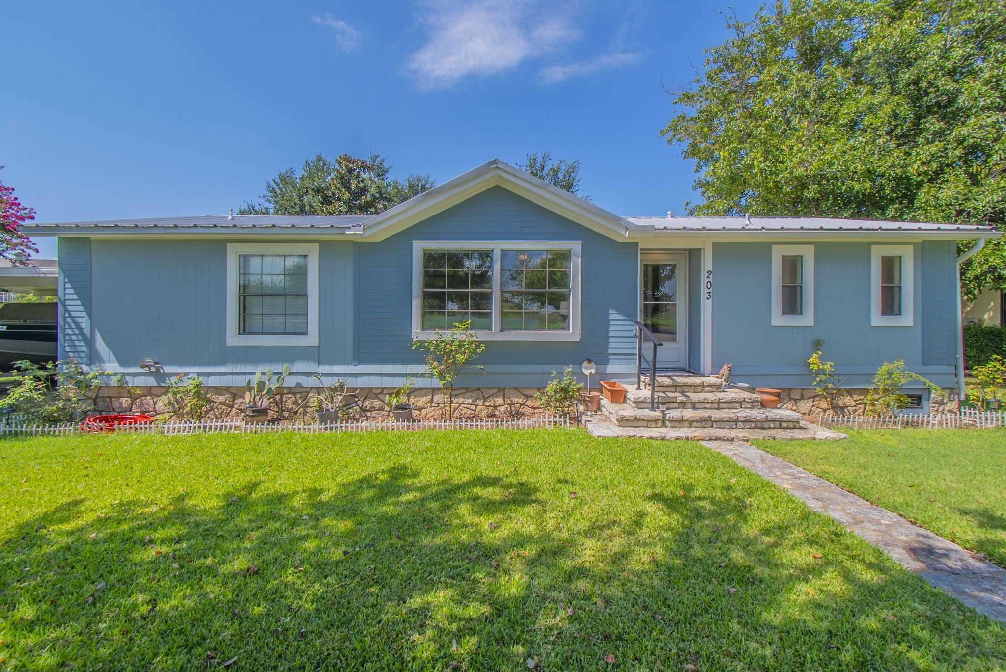 203 Harbor View Court Granbury TX 76048