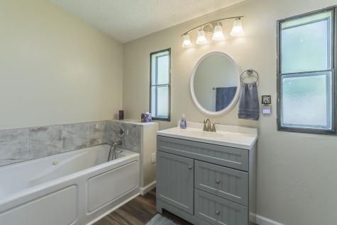 203 Harbor View Court Granbury TX 76048