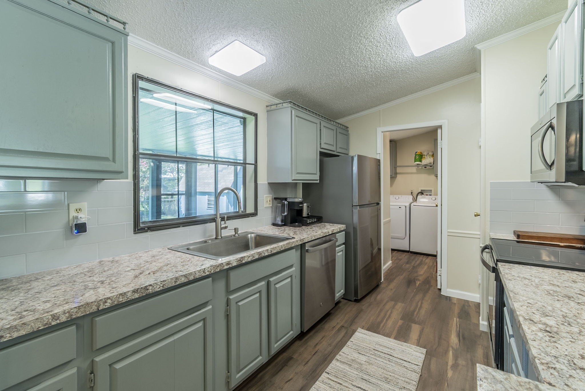 203 Harbor View Court Granbury TX 76048