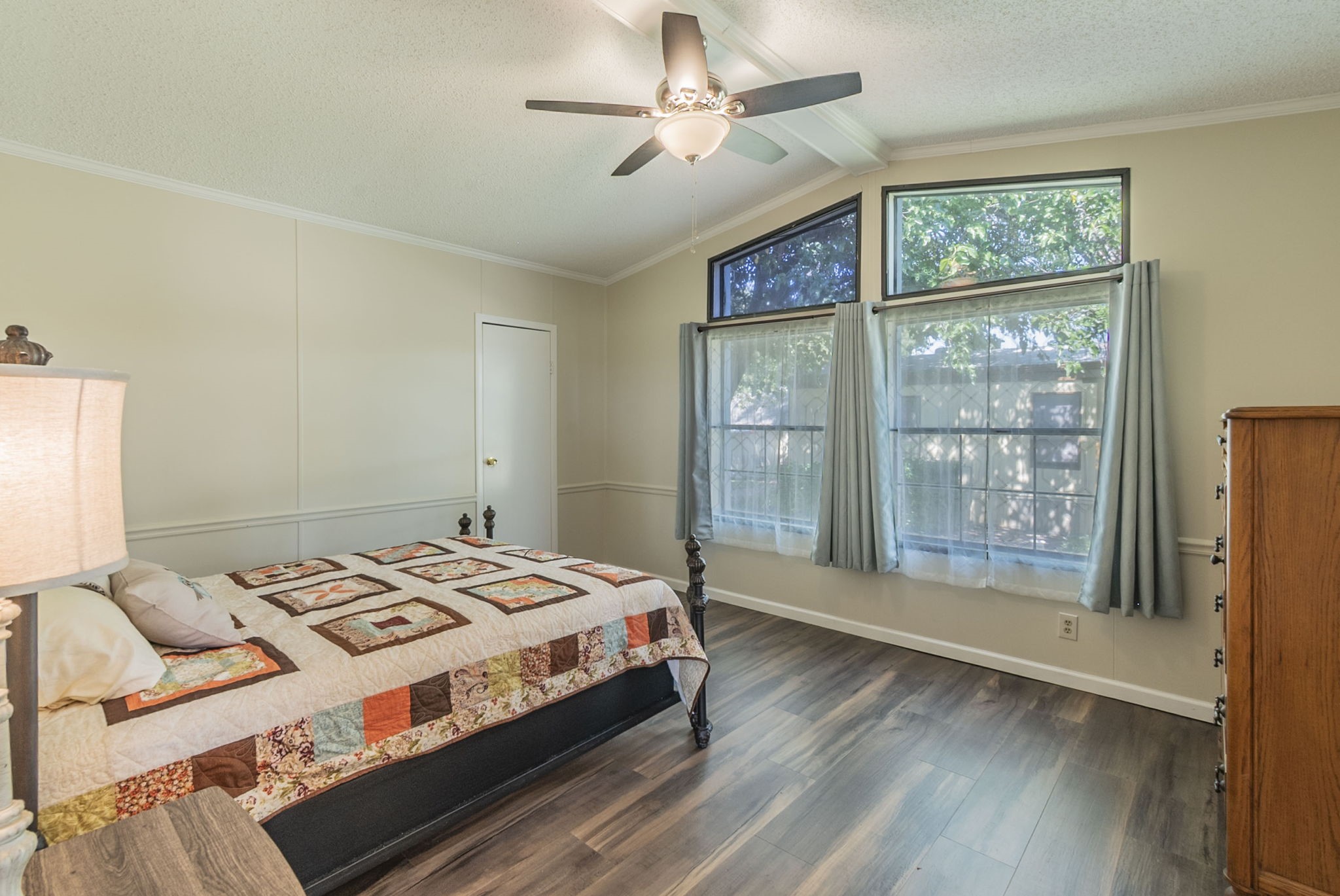 203 Harbor View Court Granbury TX 76048