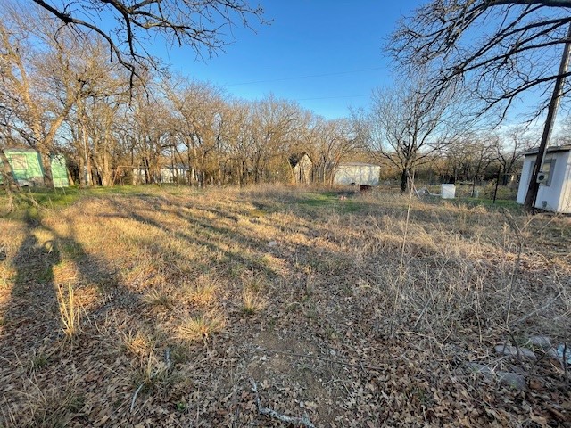 240 County Road 4847 Newark TX 76071
