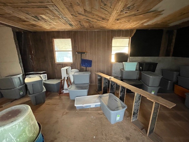 240 County Road 4847 Newark TX 76071