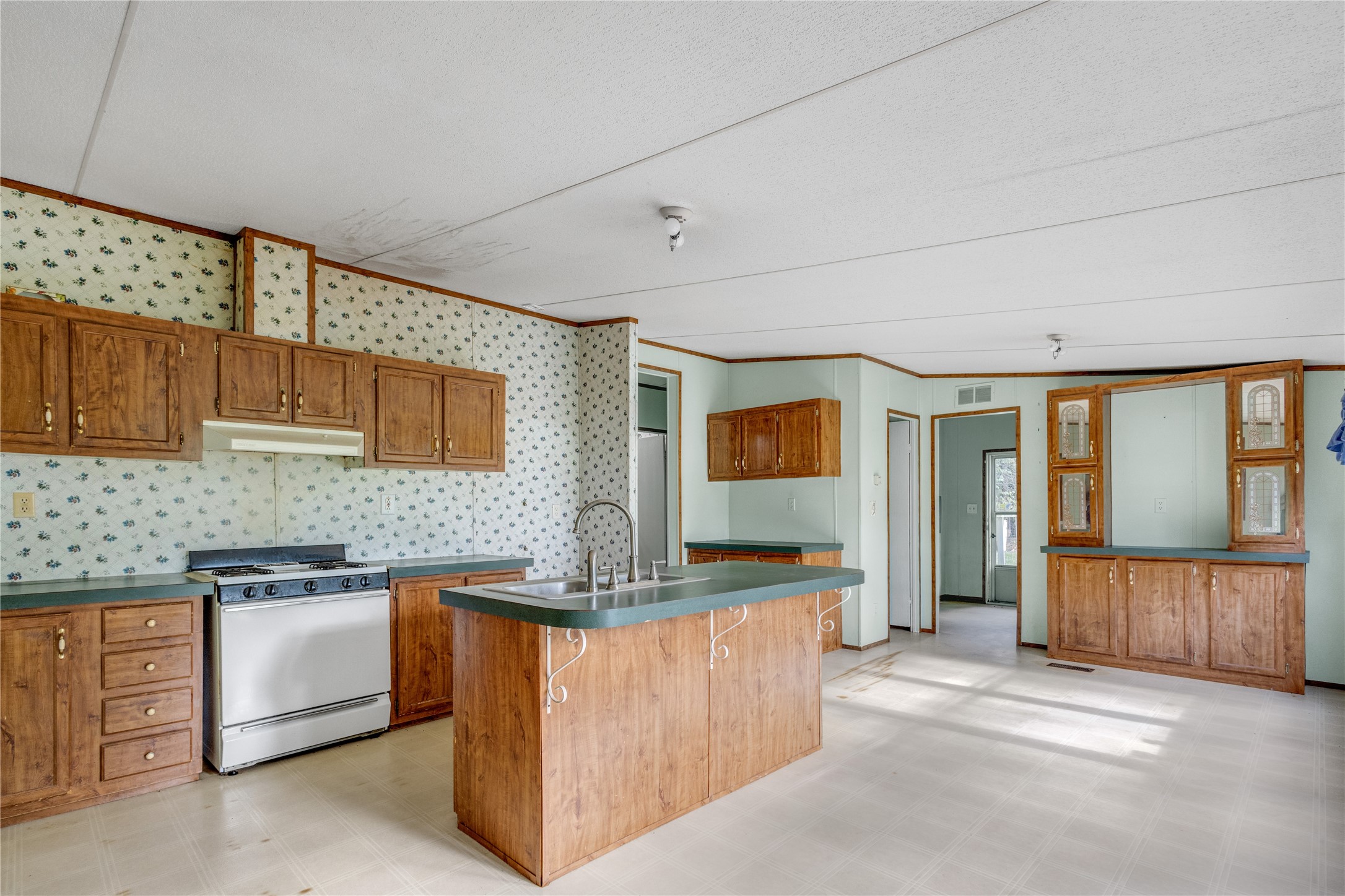 5686 Fm 778 Hawkins TX 75765
