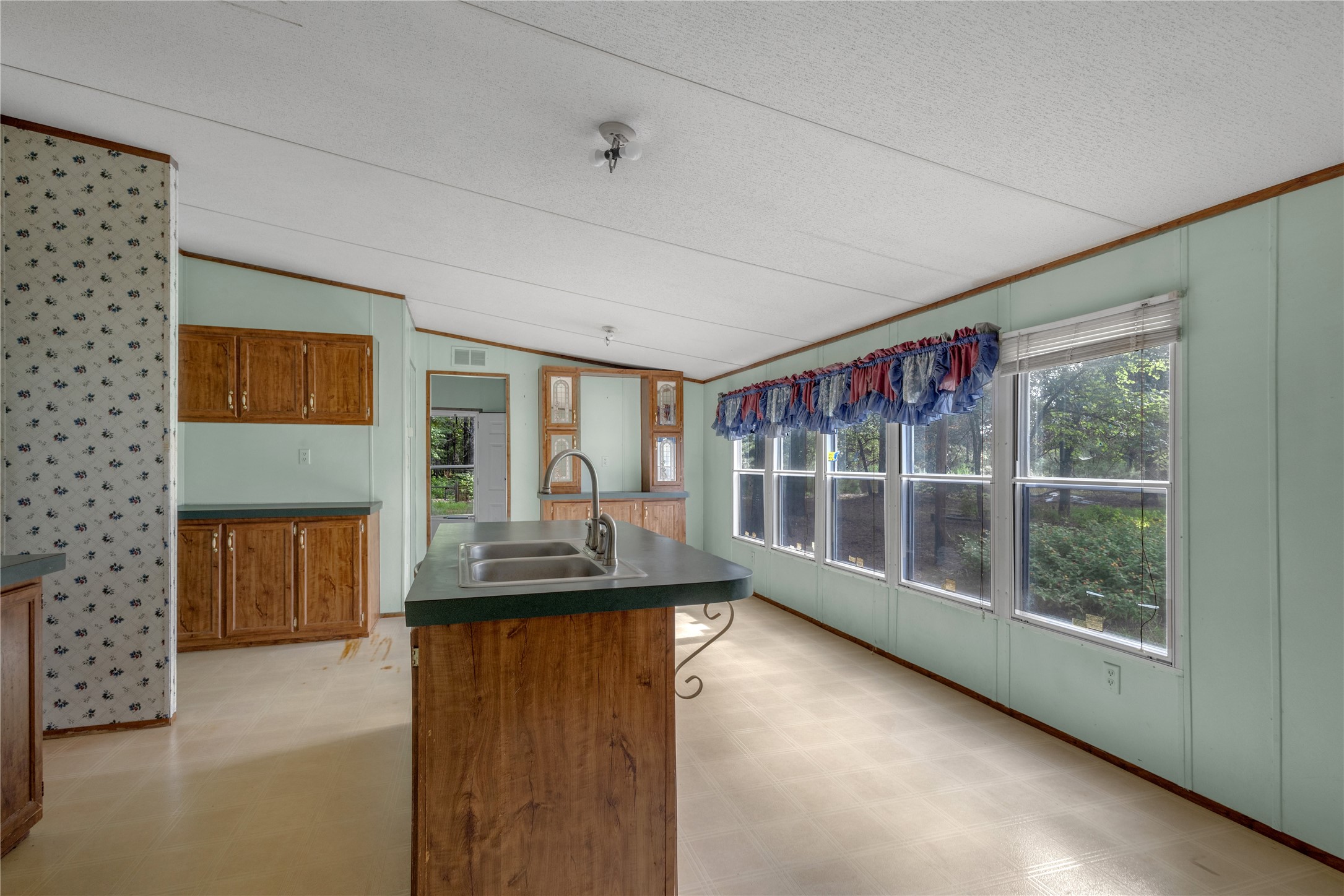 5686 Fm 778 Hawkins TX 75765