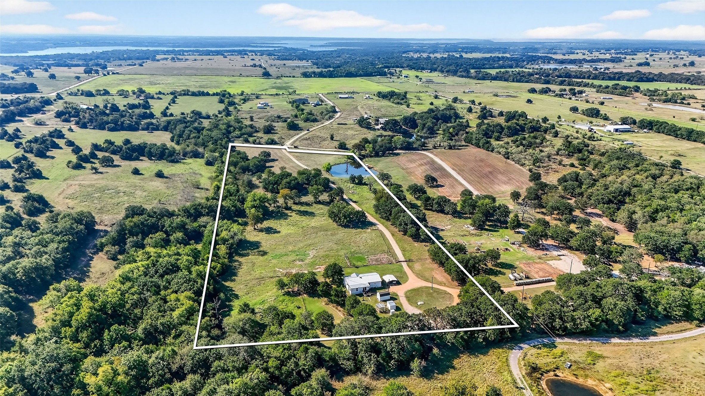 437 County Road 292 Collinsville TX 76233