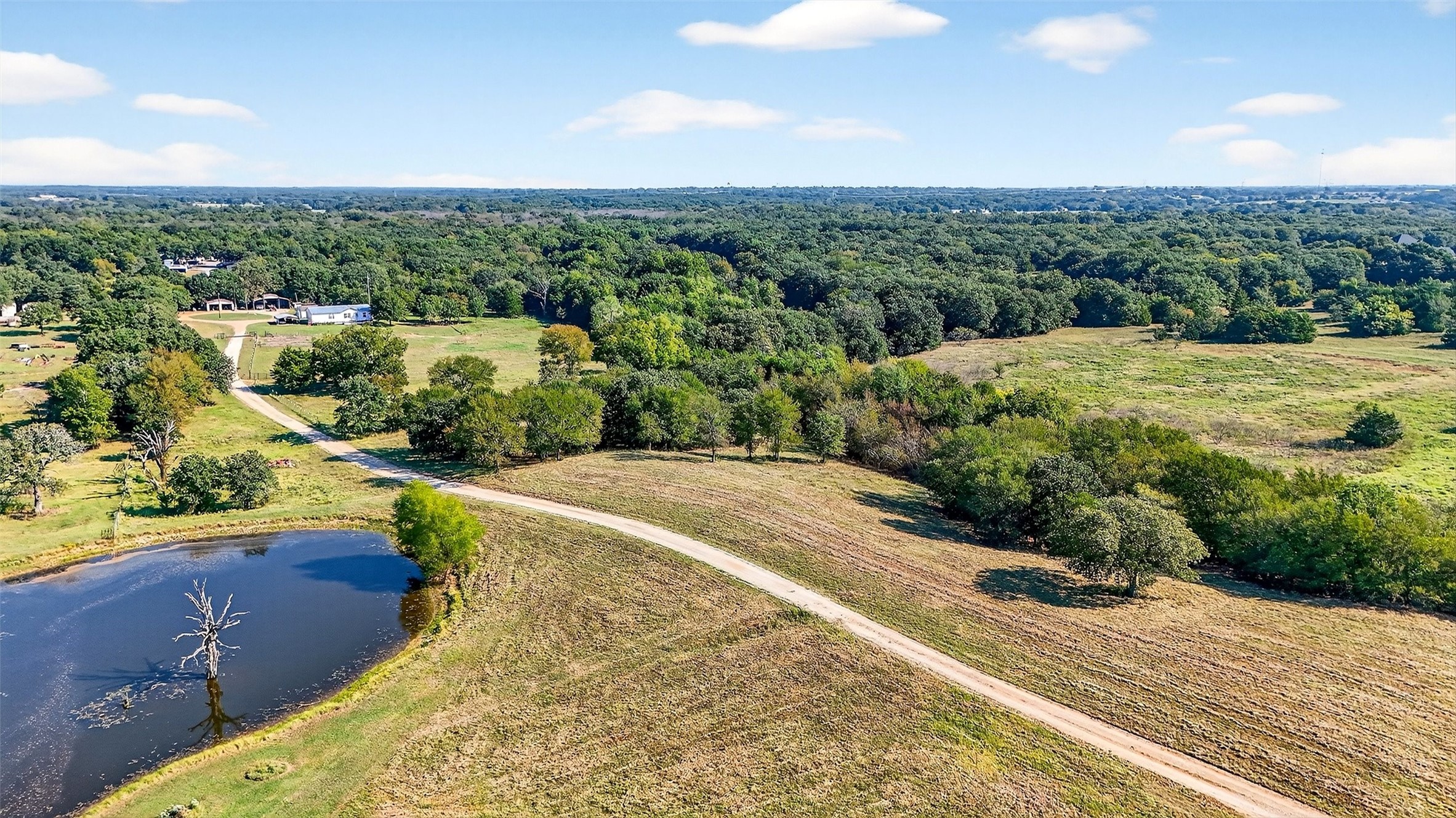 437 County Road 292 Collinsville TX 76233
