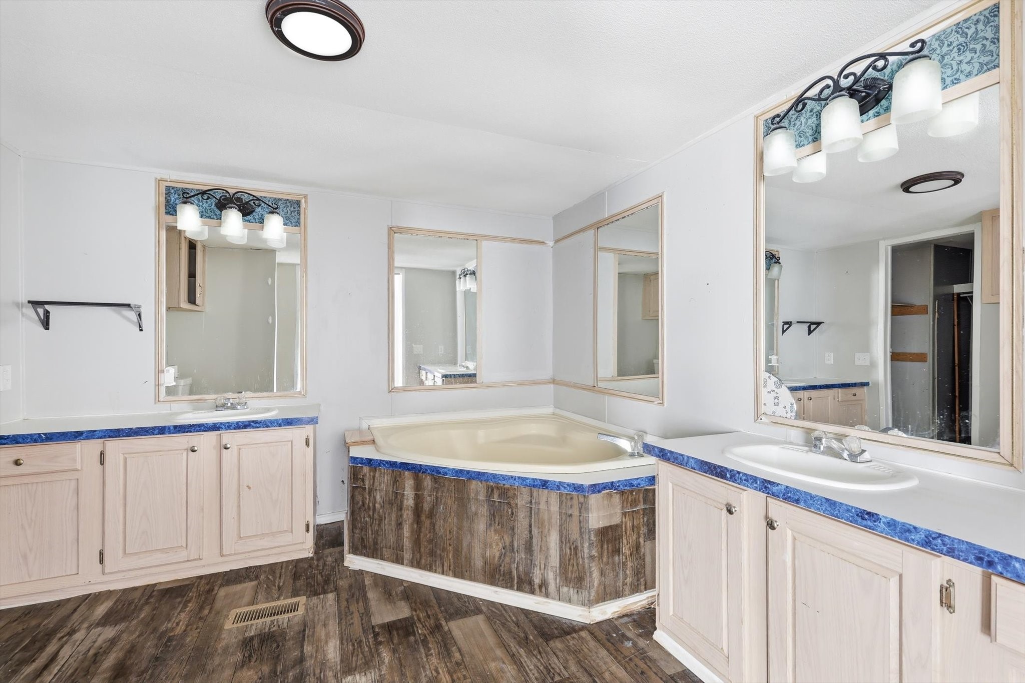 316 Summit Drive Springtown TX 76082