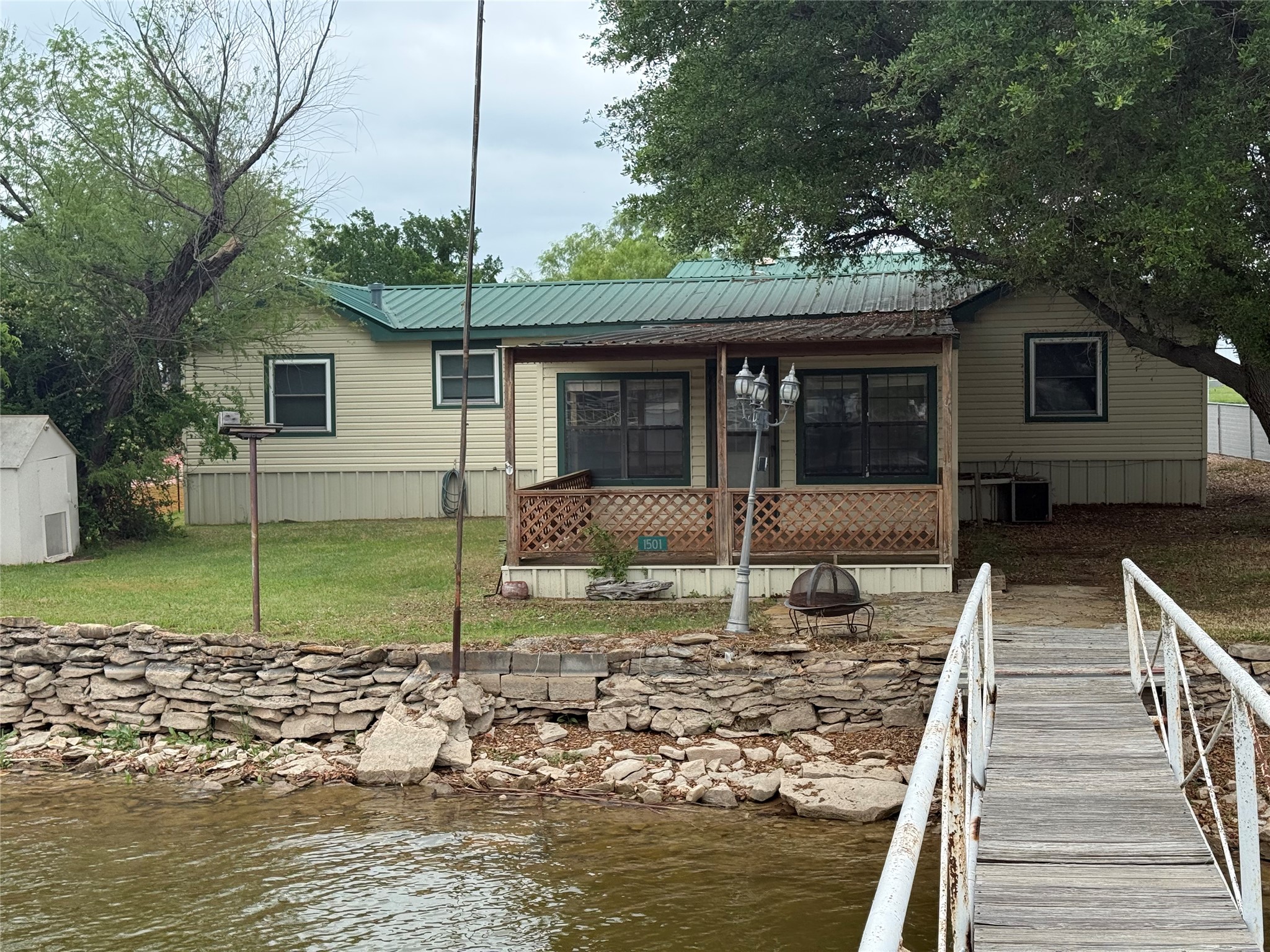 1501 Mcadams Road Graford TX 76449