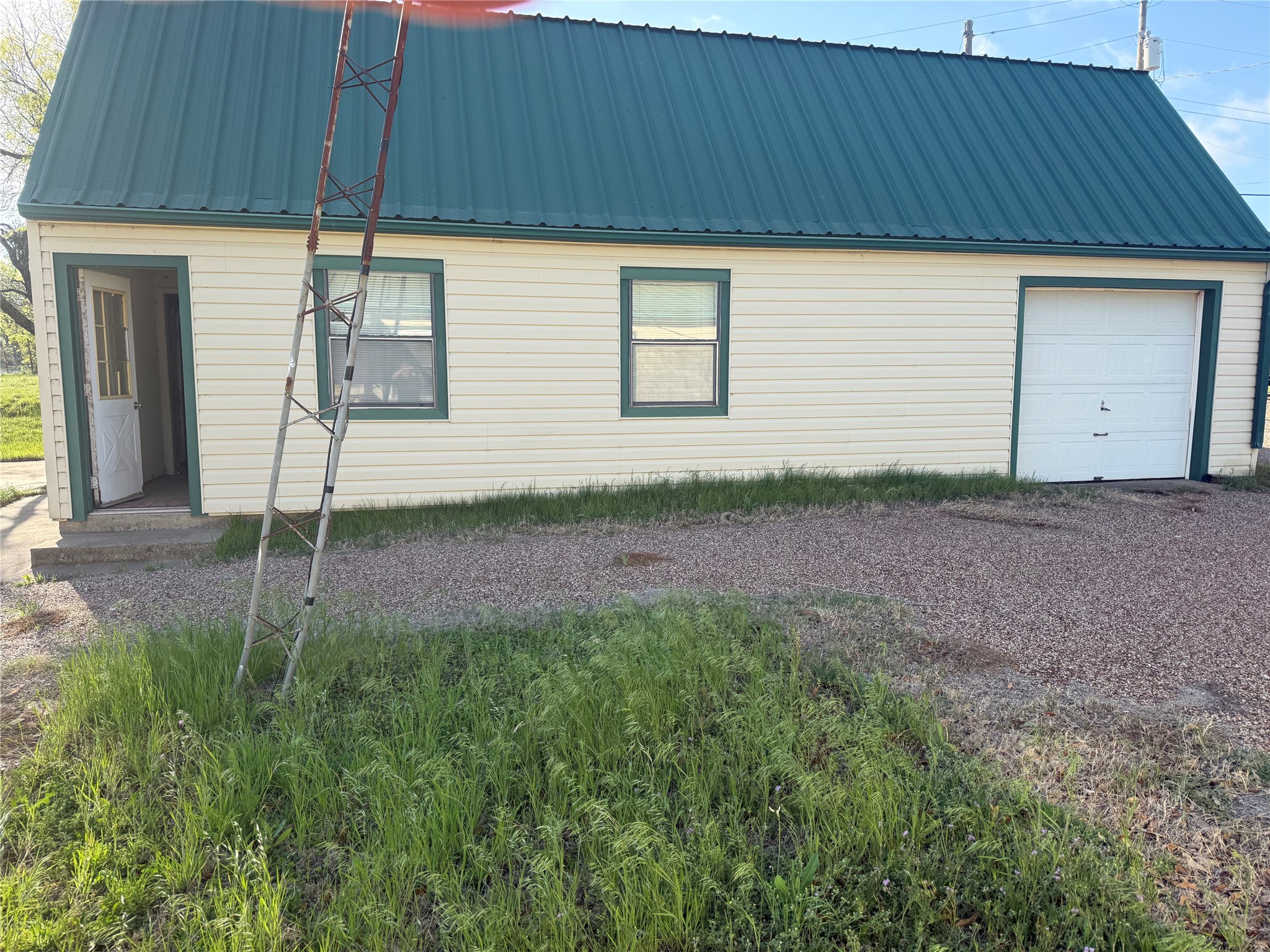 1501 Mcadams Road Graford TX 76449