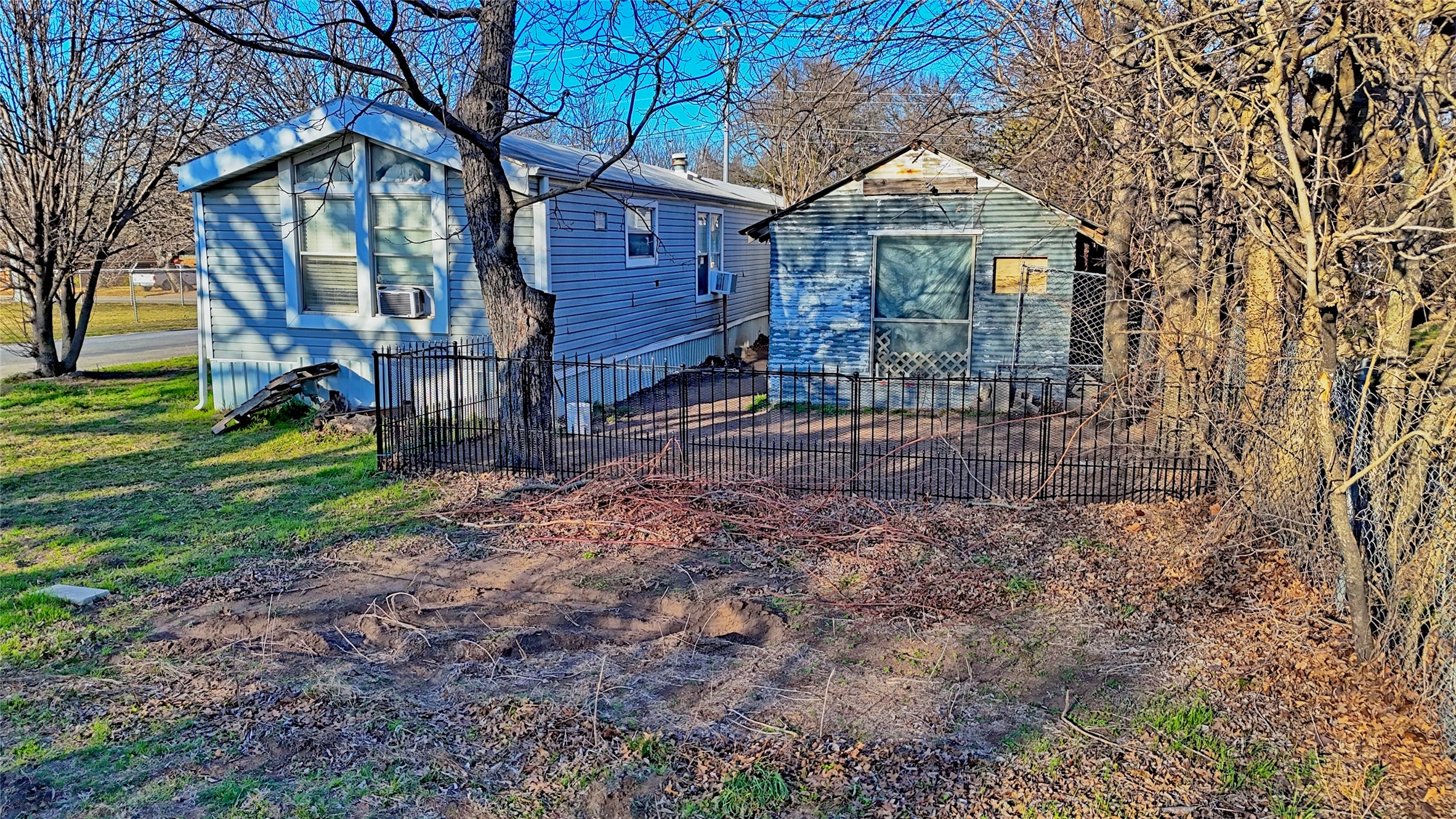 600 E Nelson Street Bowie TX 76230