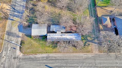 600 E Nelson Street Bowie TX 76230