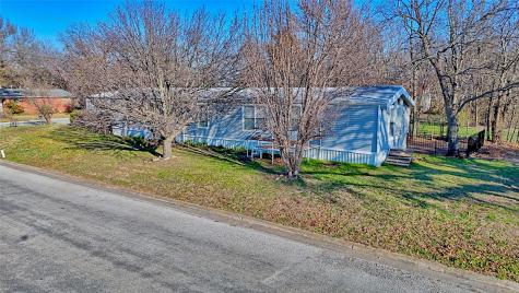 600 E Nelson Street Bowie TX 76230