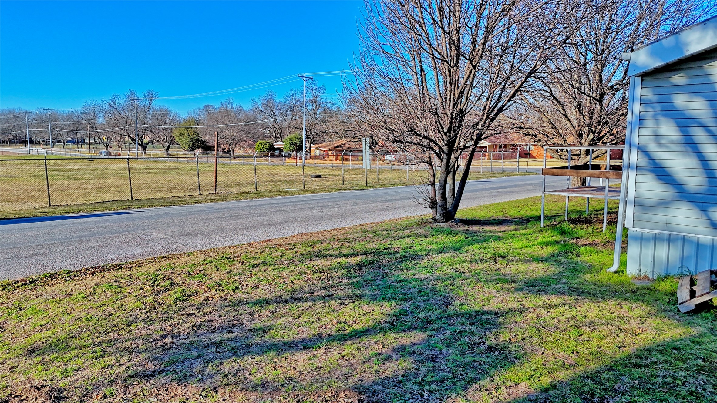600 E Nelson Street Bowie TX 76230