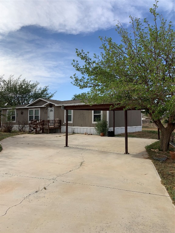 715 E County Road 138 Midland TX 79706