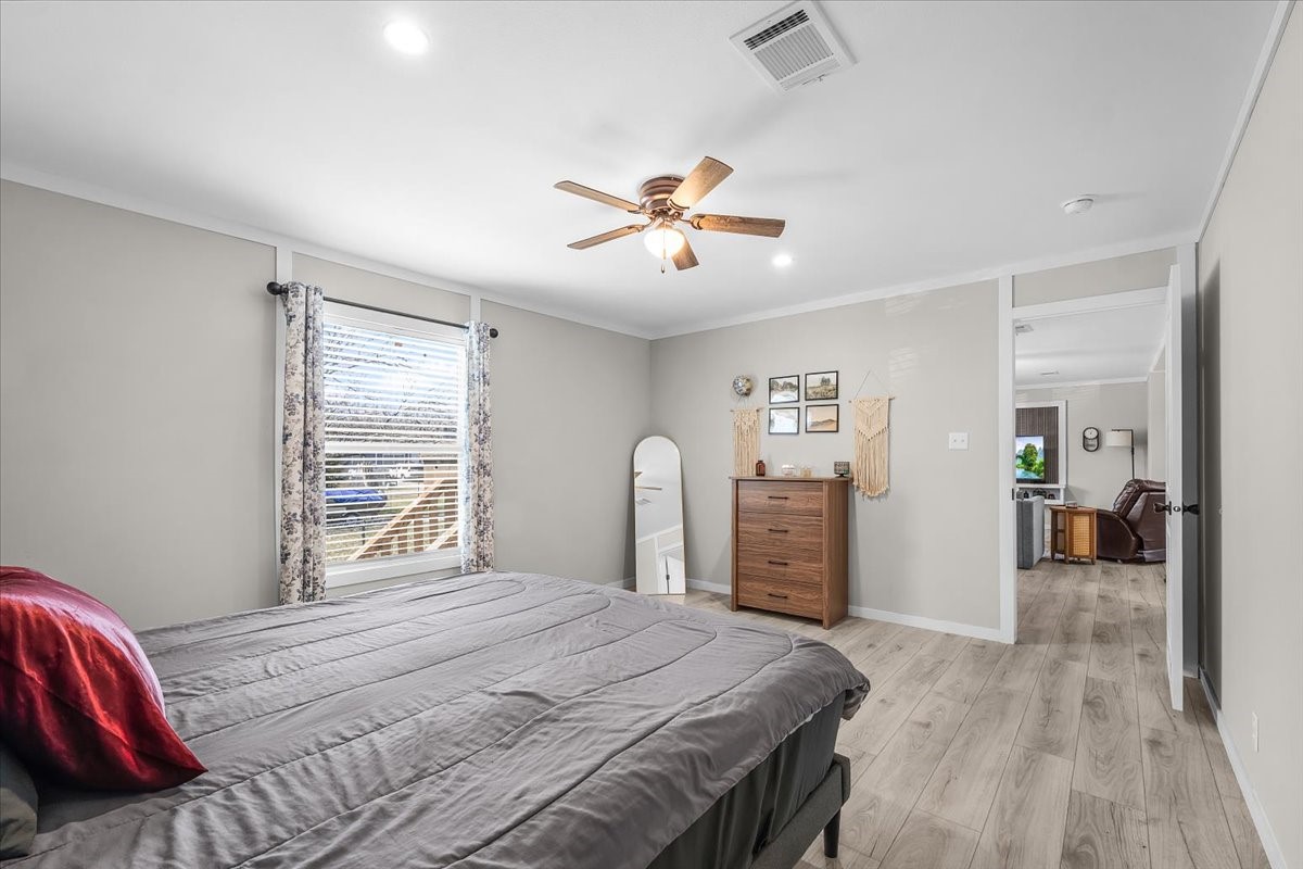 1208 Lindale Terrace Pelican Bay TX 76020