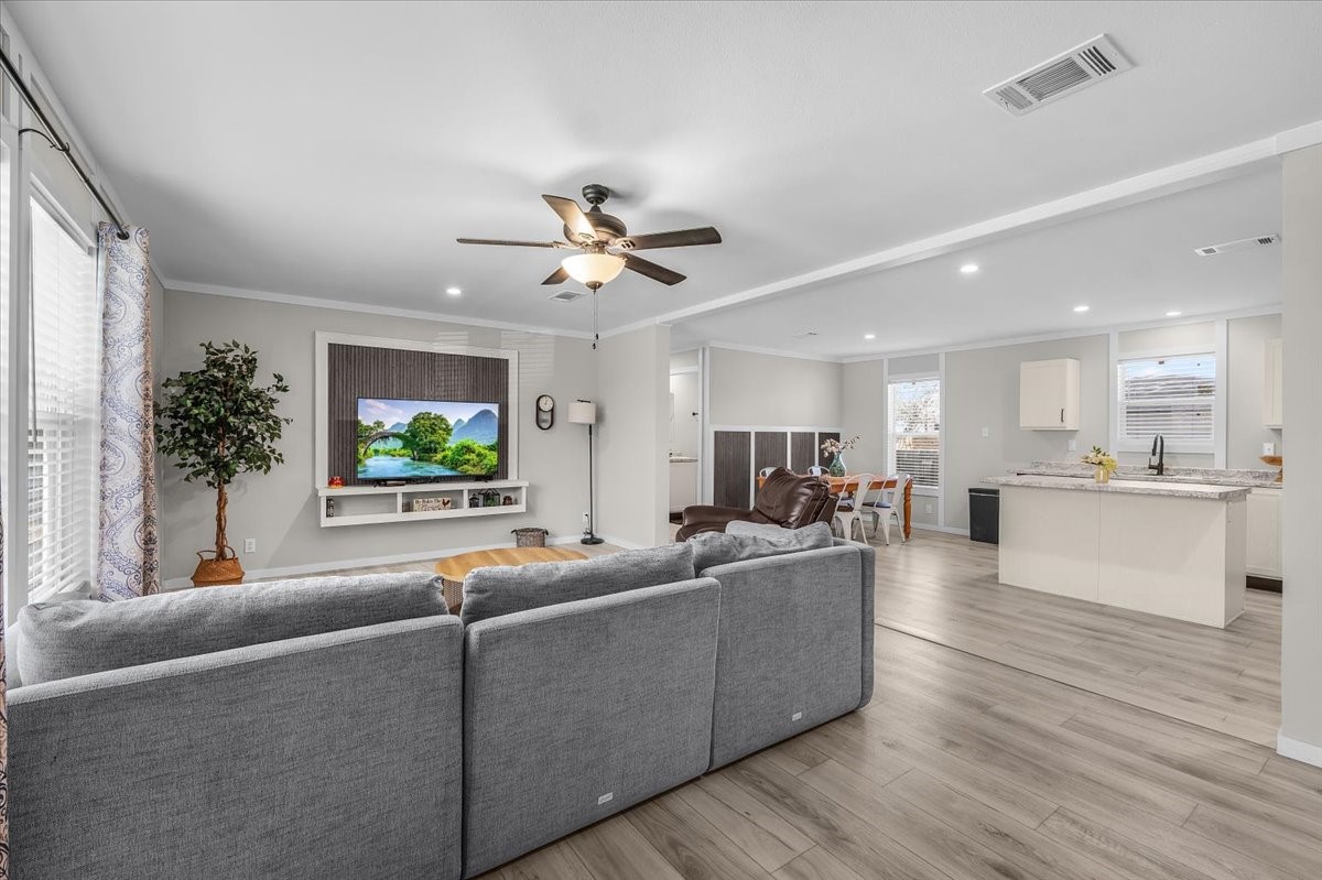 1208 Lindale Terrace Pelican Bay TX 76020