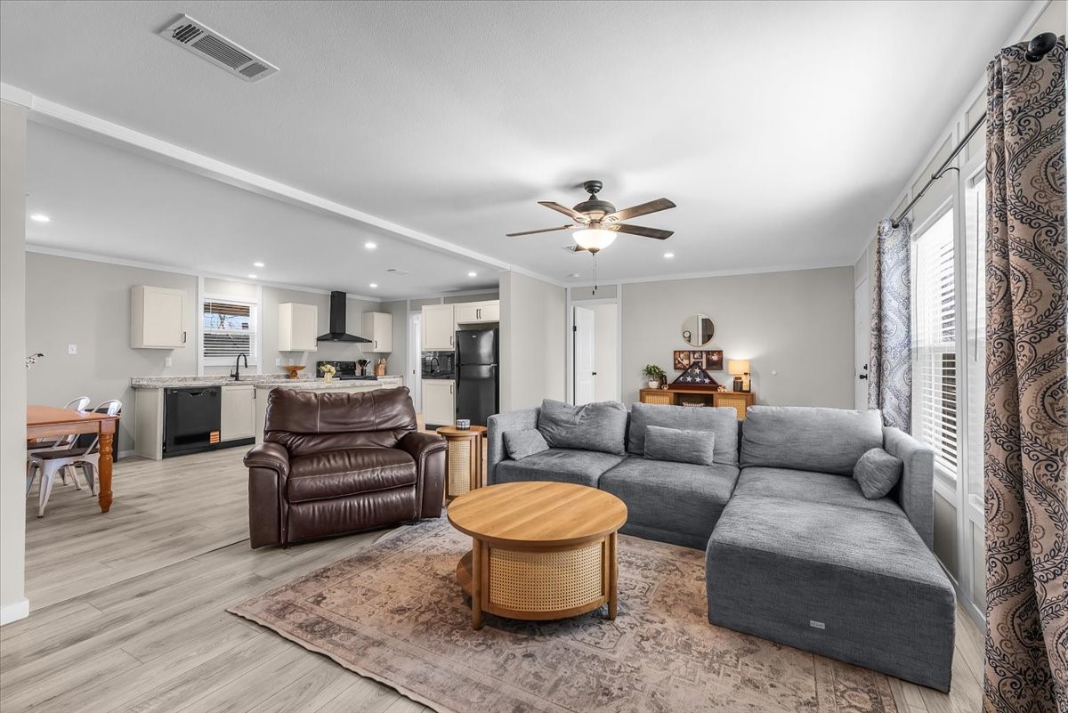 1208 Lindale Terrace Pelican Bay TX 76020