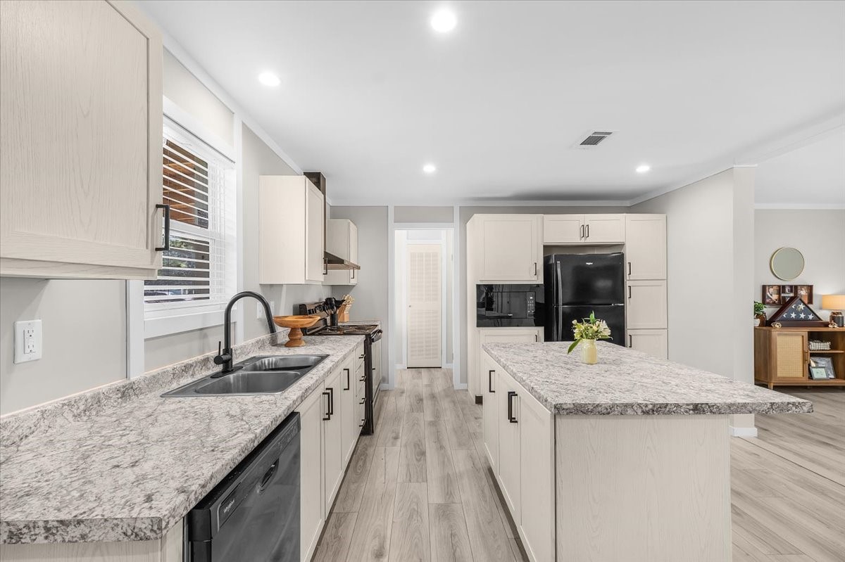 1208 Lindale Terrace Pelican Bay TX 76020