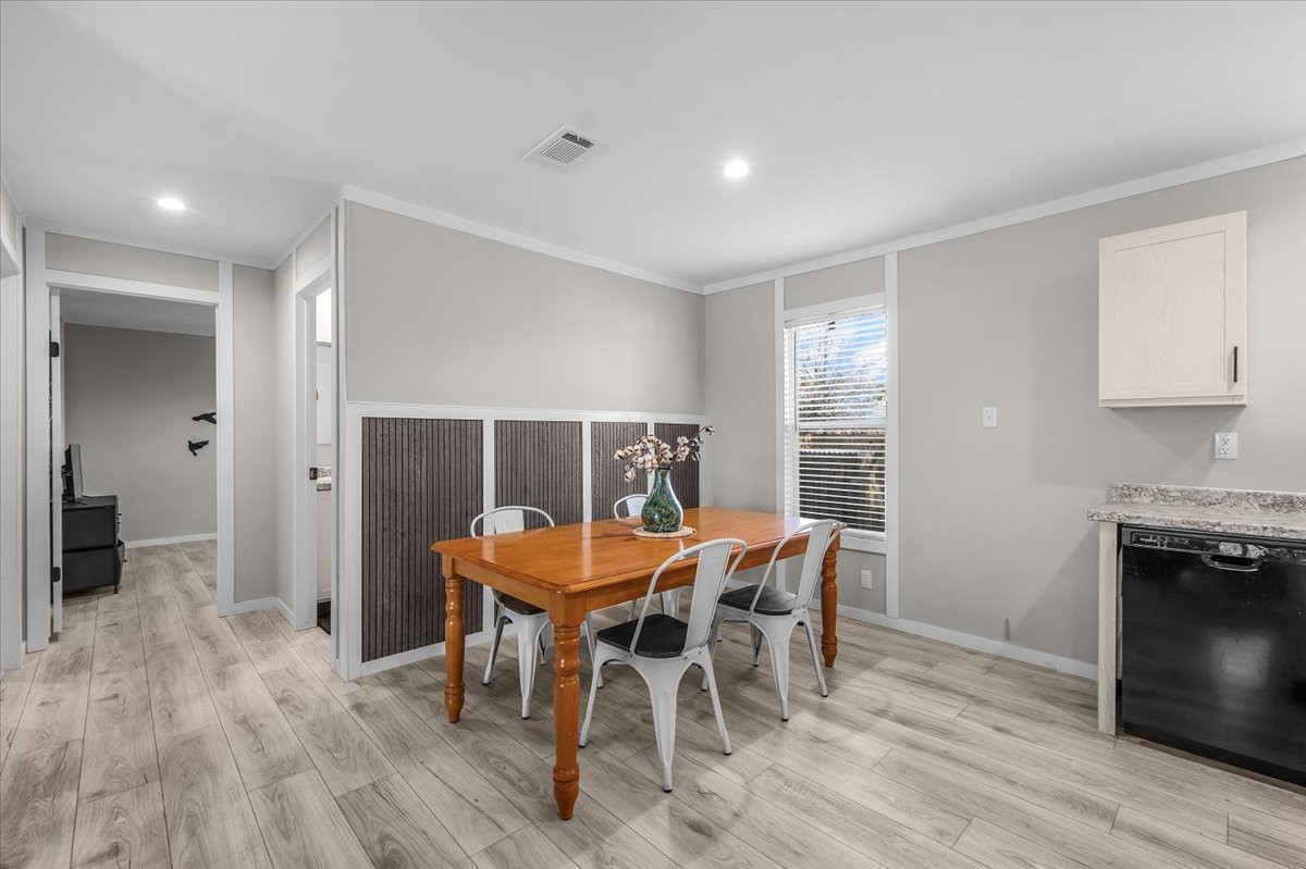 1208 Lindale Terrace Pelican Bay TX 76020