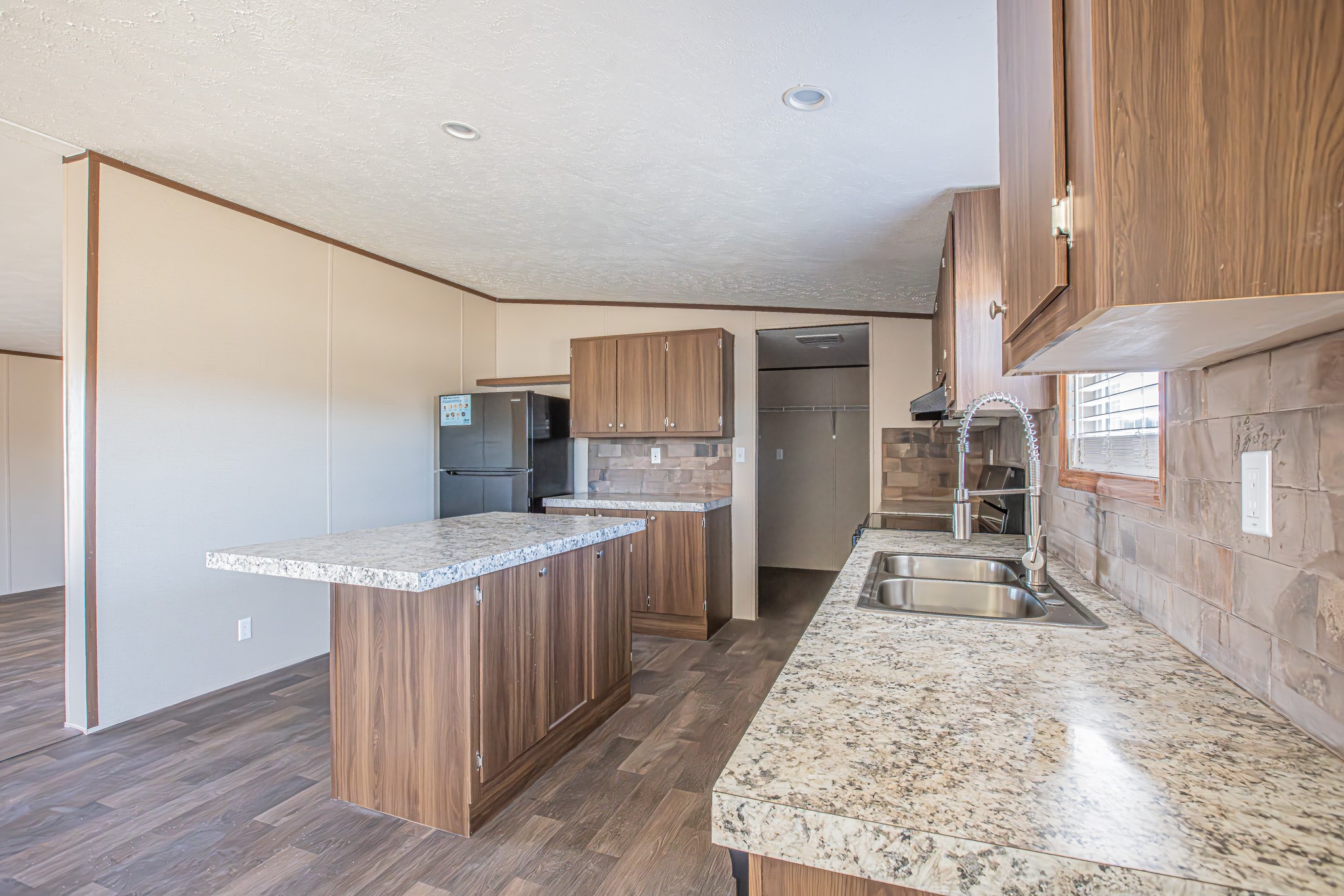 245 Lelon Lane Springtown TX 76082