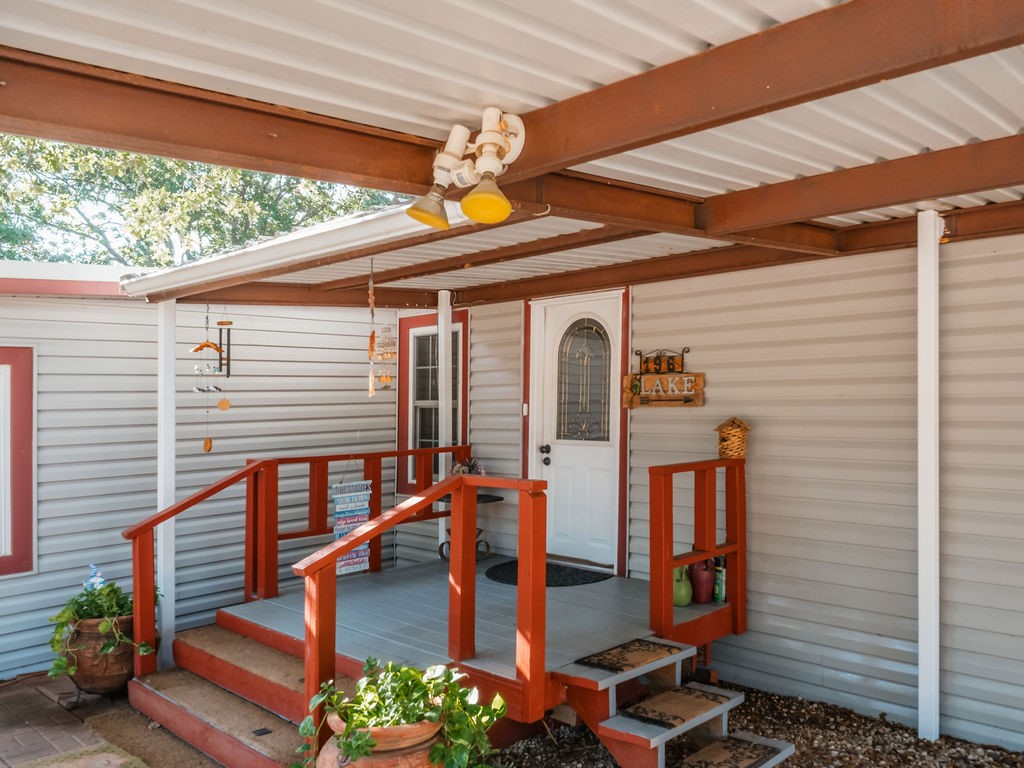 196 S Perch Road Bowie TX 76230