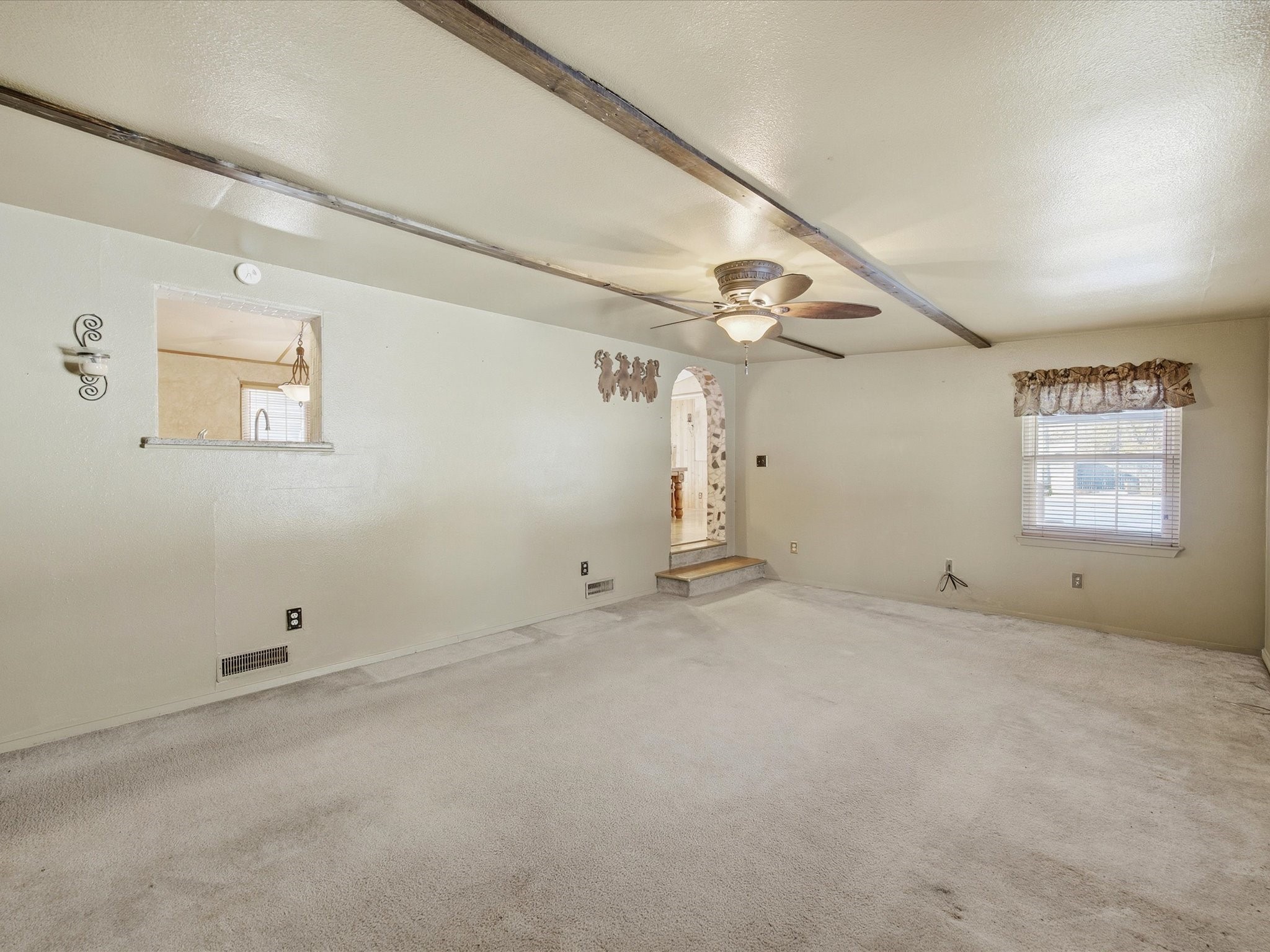 196 S Perch Road Bowie TX 76230